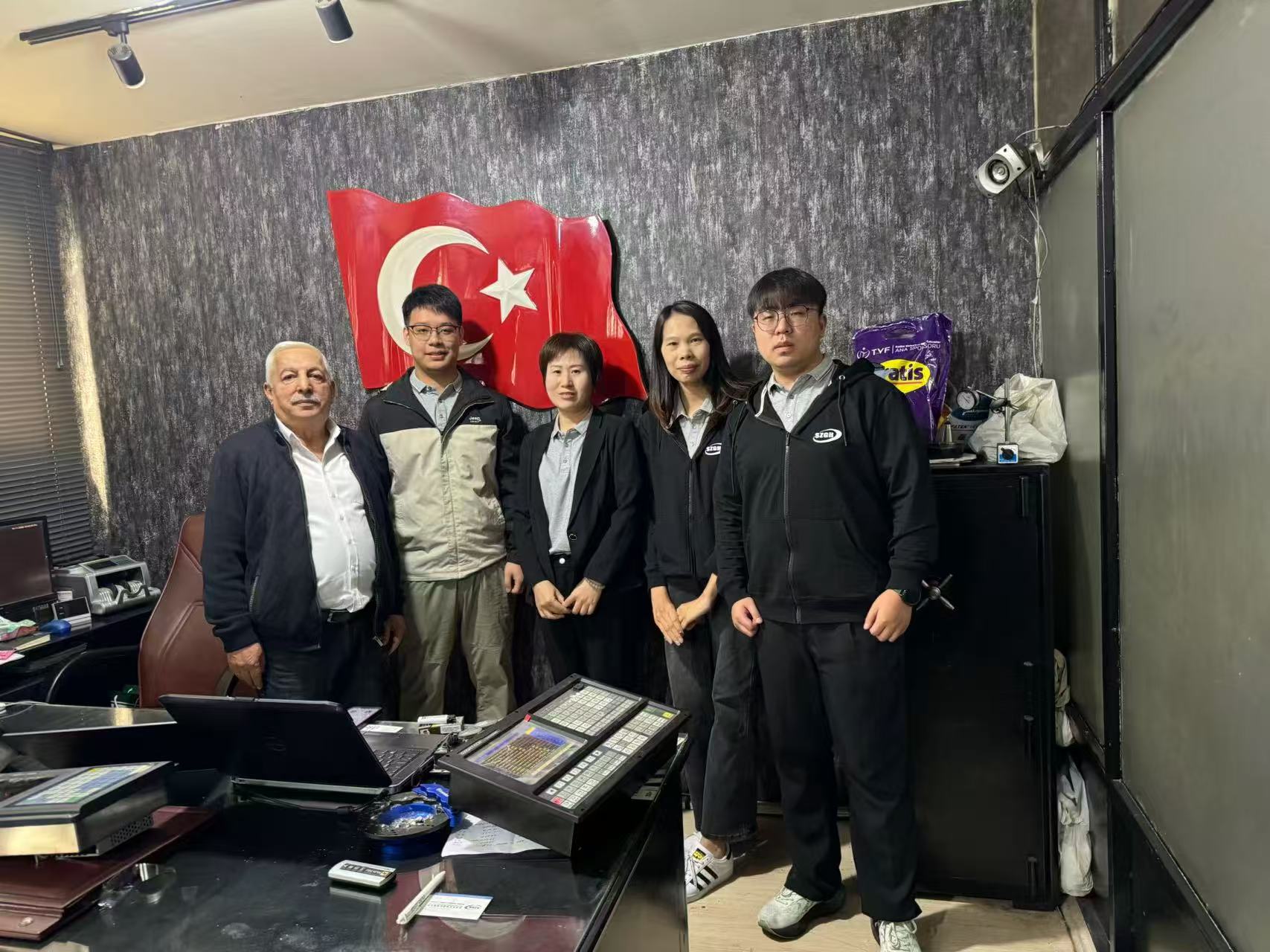 SZGH Continues to Deepen Global Industrial Robot and CNC Machine Tool Automation Cooperation